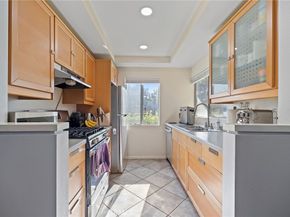 154 Echo Run 66, Irvine CA 92614