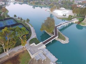 154 Echo Run 66, Irvine CA 92614