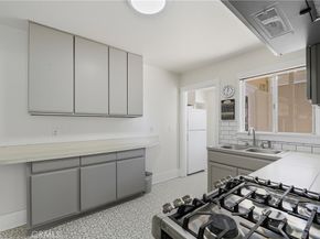 732 Saint Louis Avenue, Long Beach CA 90804