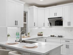 345 Tall Oak, Irvine CA 92603