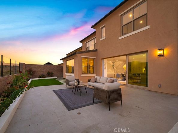 107 Somera, Irvine CA 92602