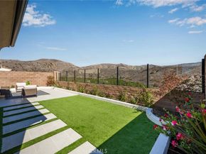 107 Somera, Irvine CA 92602