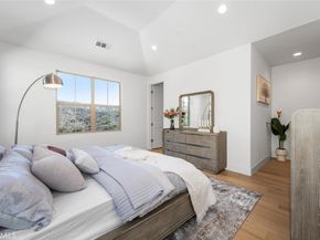 107 Somera, Irvine CA 92602