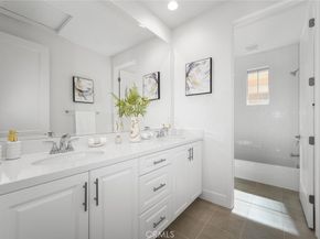 107 Somera, Irvine CA 92602