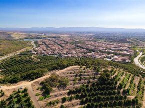 107 Somera, Irvine CA 92602