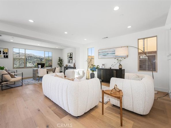 107 Somera, Irvine CA 92602