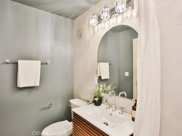 22861 Caminito Manresa 19, Laguna Hills CA 92653