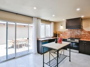 22861 Caminito Manresa 19, Laguna Hills CA 92653