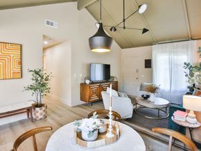 22861 Caminito Manresa 19, Laguna Hills CA 92653