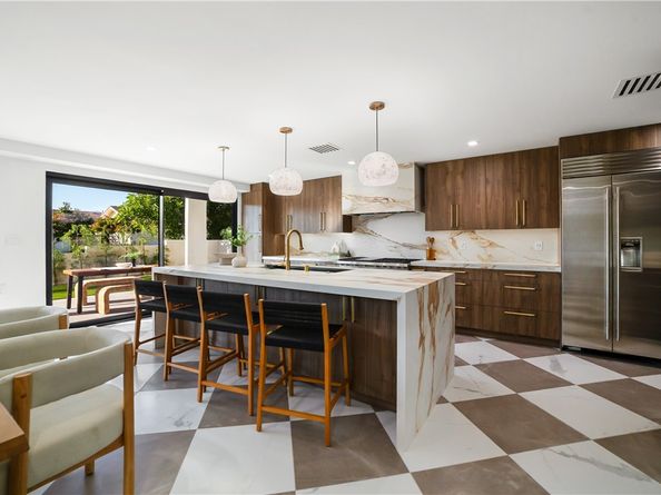 5 Curl, Corona Del Mar CA 92625