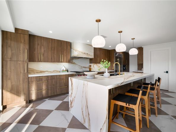 5 Curl, Corona Del Mar CA 92625