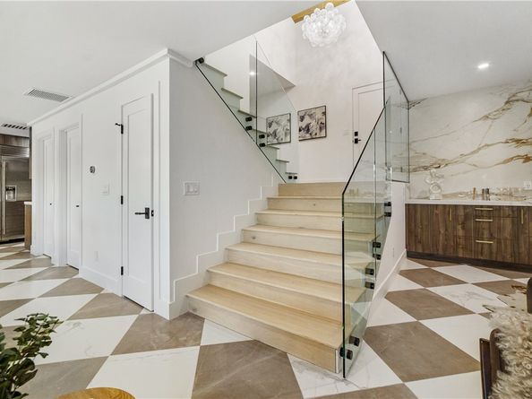 5 Curl, Corona Del Mar CA 92625