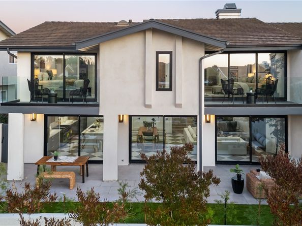 5 Curl, Corona Del Mar CA 92625