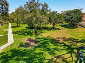 17077 Los Modelos Street, Fountain Valley CA 92708