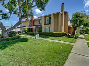 17077 Los Modelos Street, Fountain Valley CA 92708