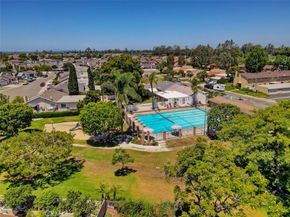 17077 Los Modelos Street, Fountain Valley CA 92708