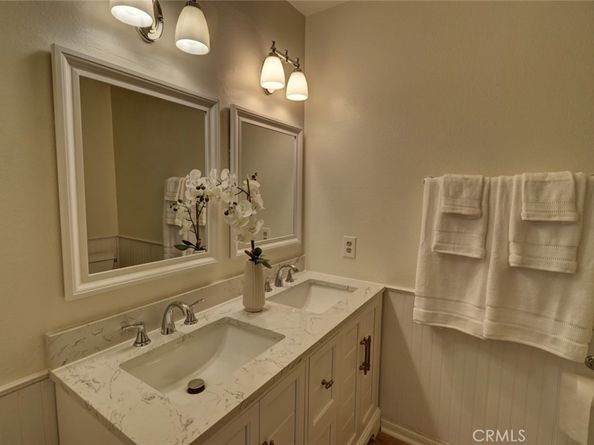17077 Los Modelos Street, Fountain Valley CA 92708