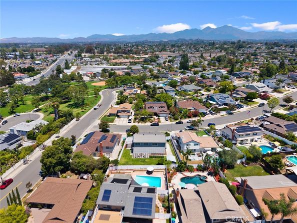 25112 Vespucci Road, Laguna Hills CA 92653
