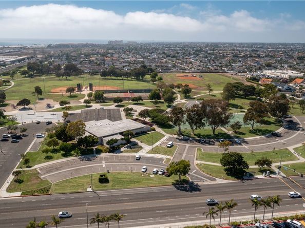 21682 Impala Lane, Huntington Beach CA 92646
