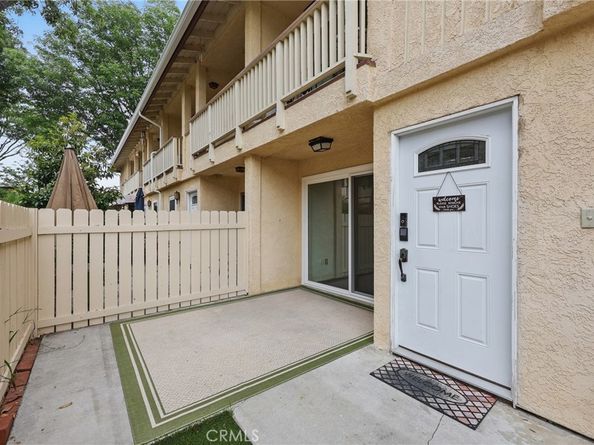 8121 Canby Avenue 4, Reseda CA 91335