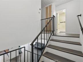 8121 Canby Avenue 4, Reseda CA 91335