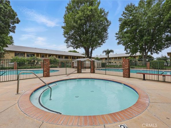 8121 Canby Avenue 4, Reseda CA 91335