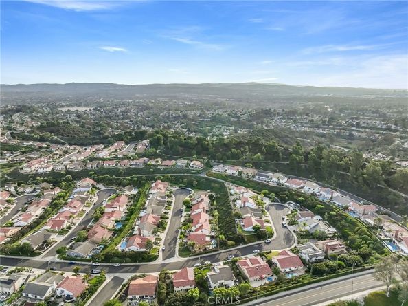22415 Salmeron, Mission Viejo CA 92691