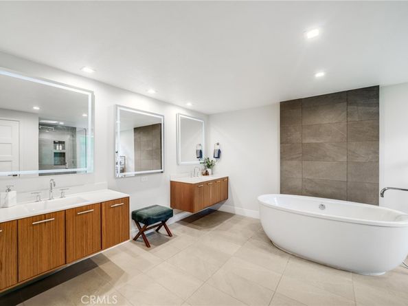 22415 Salmeron, Mission Viejo CA 92691