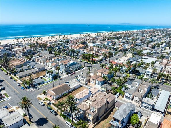 309 8th Street, Huntington Beach CA 92648