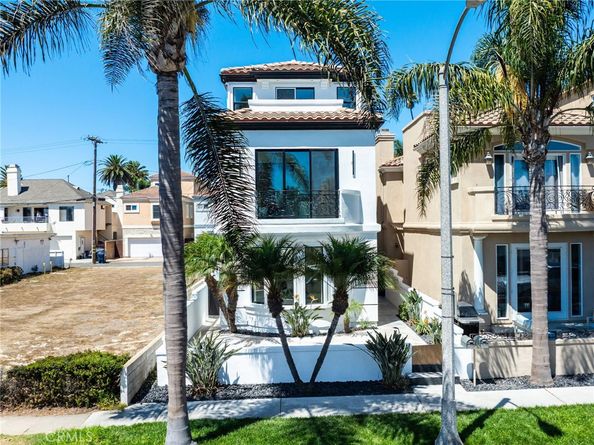 309 8th Street, Huntington Beach CA 92648