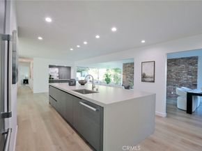 418 E Bay Street, Costa Mesa CA 92627