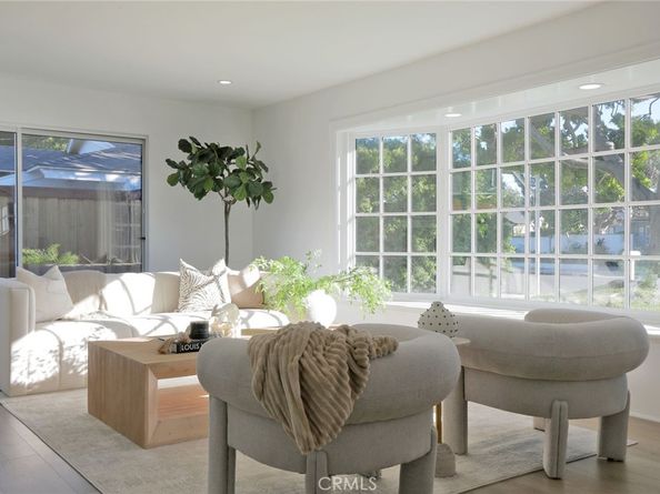 418 E Bay Street, Costa Mesa CA 92627