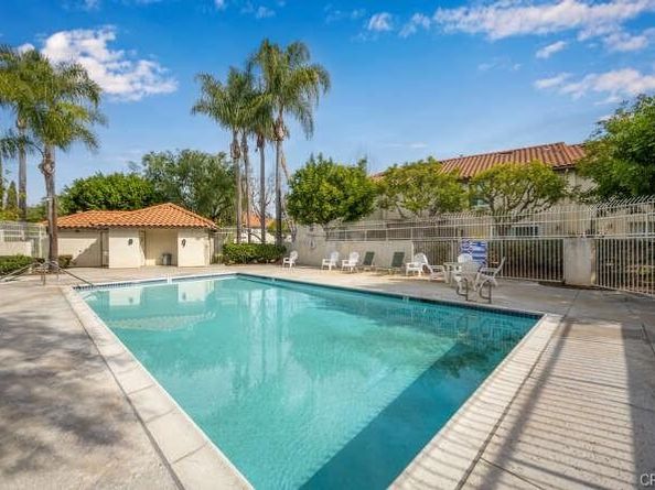 23391 La Crescenta 270C, Mission Viejo CA 92691