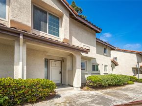 23391 La Crescenta 270C, Mission Viejo CA 92691