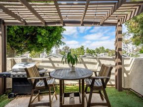 23391 La Crescenta 270C, Mission Viejo CA 92691