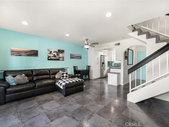 23391 La Crescenta 270C, Mission Viejo CA 92691