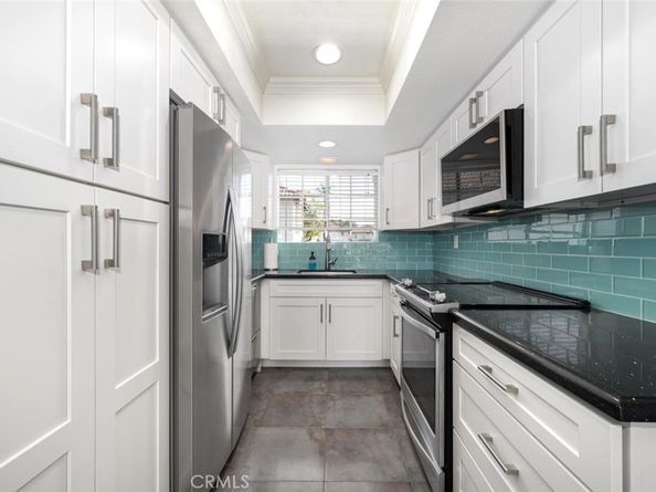 23391 La Crescenta 270C, Mission Viejo CA 92691