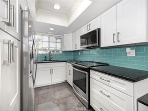 23391 La Crescenta 270C, Mission Viejo CA 92691