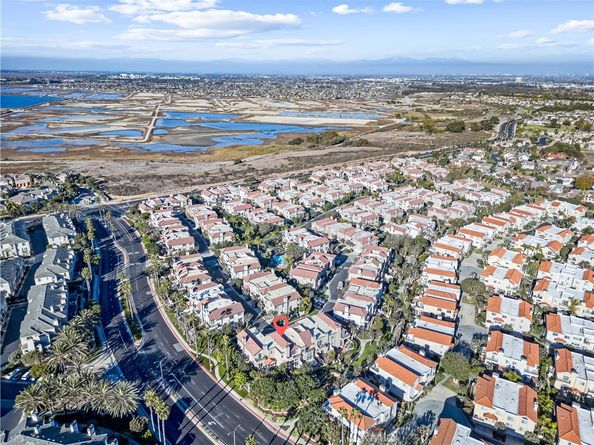 19398 Peachtree Lane, Huntington Beach CA 92648