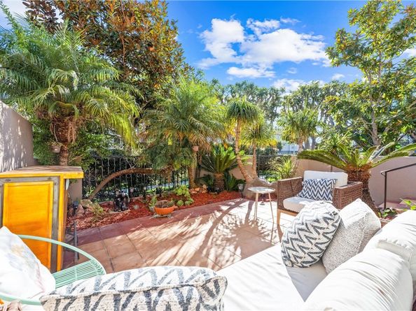 19398 Peachtree Lane, Huntington Beach CA 92648