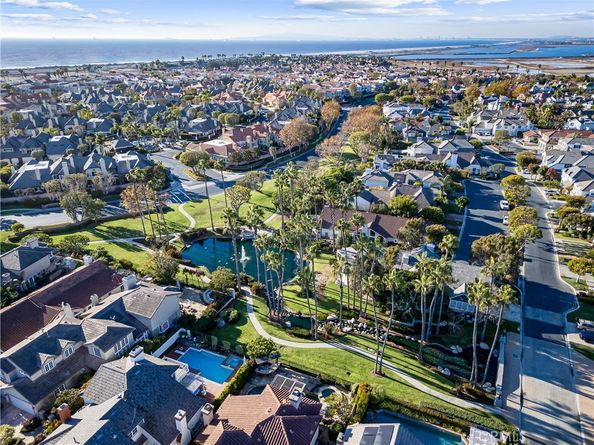 19398 Peachtree Lane, Huntington Beach CA 92648