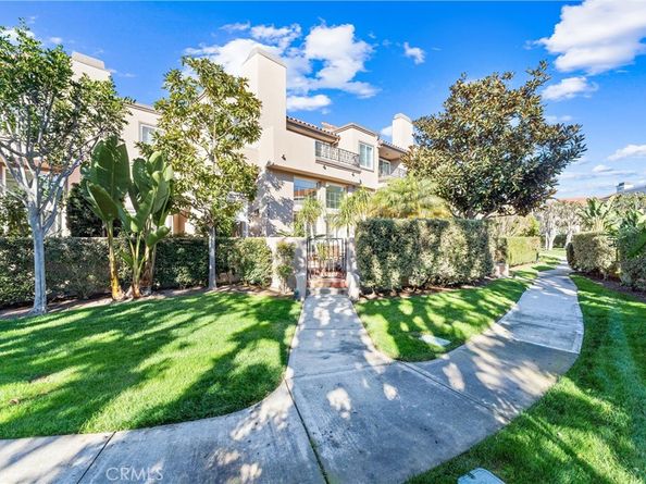 19398 Peachtree Lane, Huntington Beach CA 92648