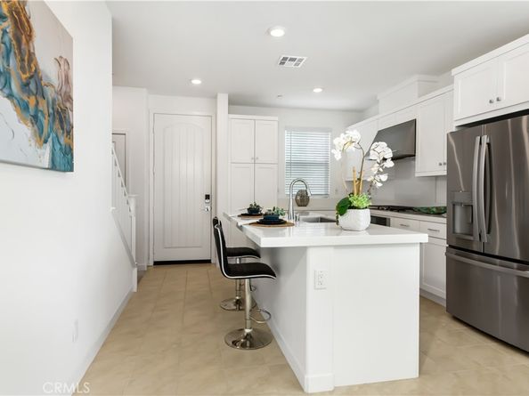 501 Embrook, West Covina CA 91791