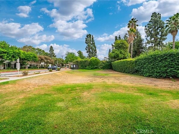 644 E Lee Place, Azusa CA 91702