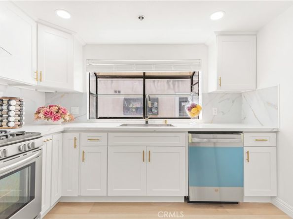 500 N Moore Avenue E, Monterey Park CA 91754