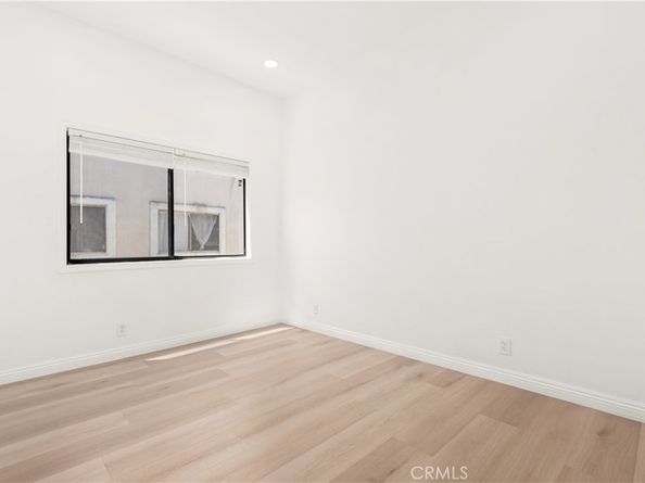 500 N Moore Avenue E, Monterey Park CA 91754
