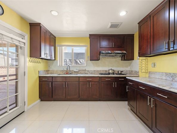 1525 Bromley, La Puente CA 91746