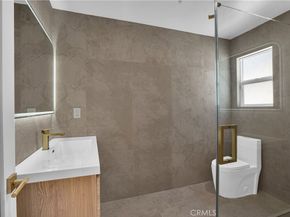 8120 Glade Avenue, Los Angeles CA 91304
