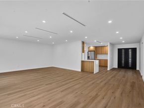 8120 Glade Avenue, Los Angeles CA 91304