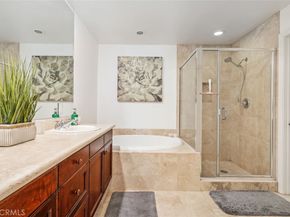 128 N Oak Knoll Avenue 317, Pasadena CA 91101